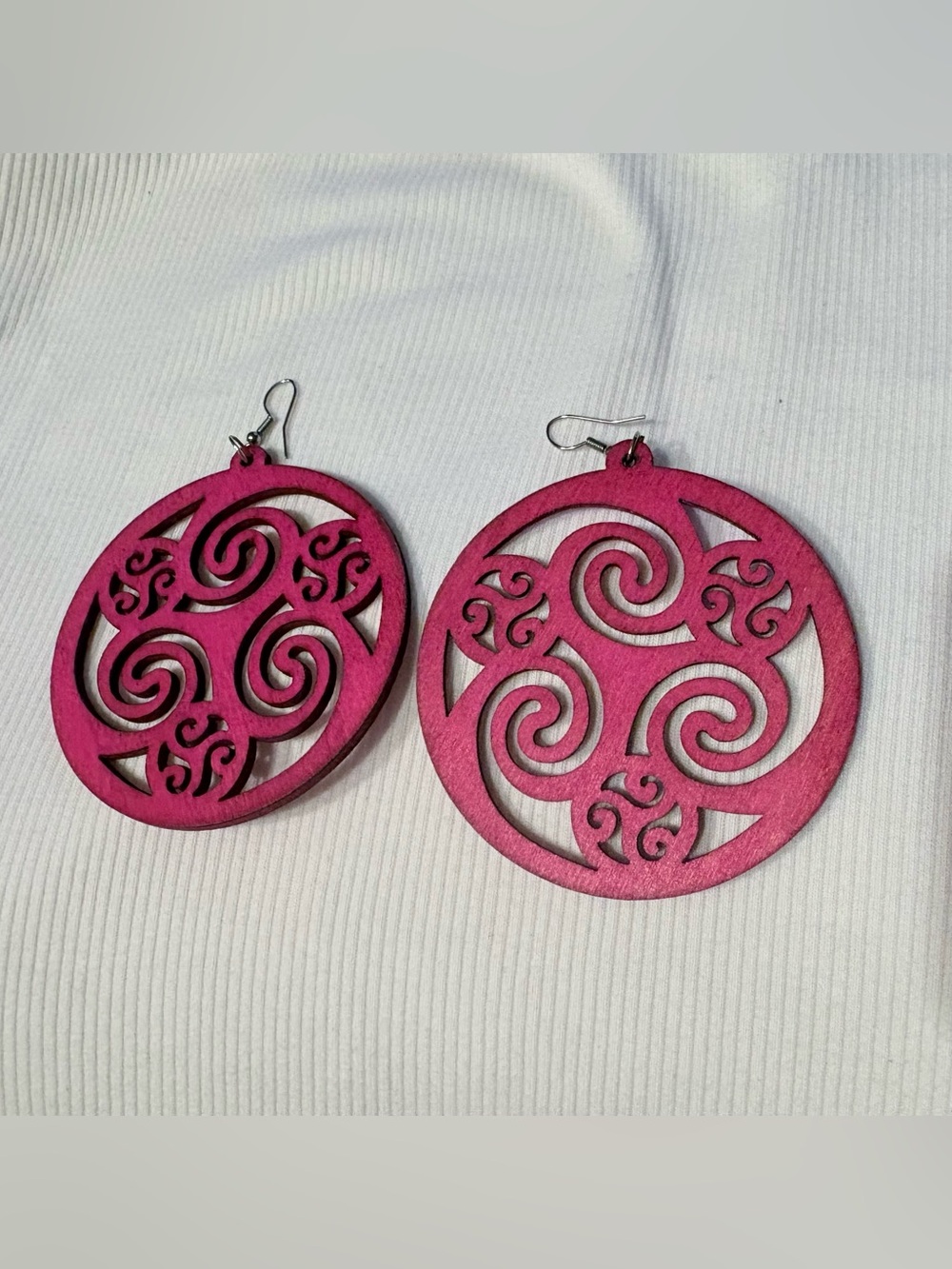 Handcrafted Magenta Swirl Wood Drop Earrings.